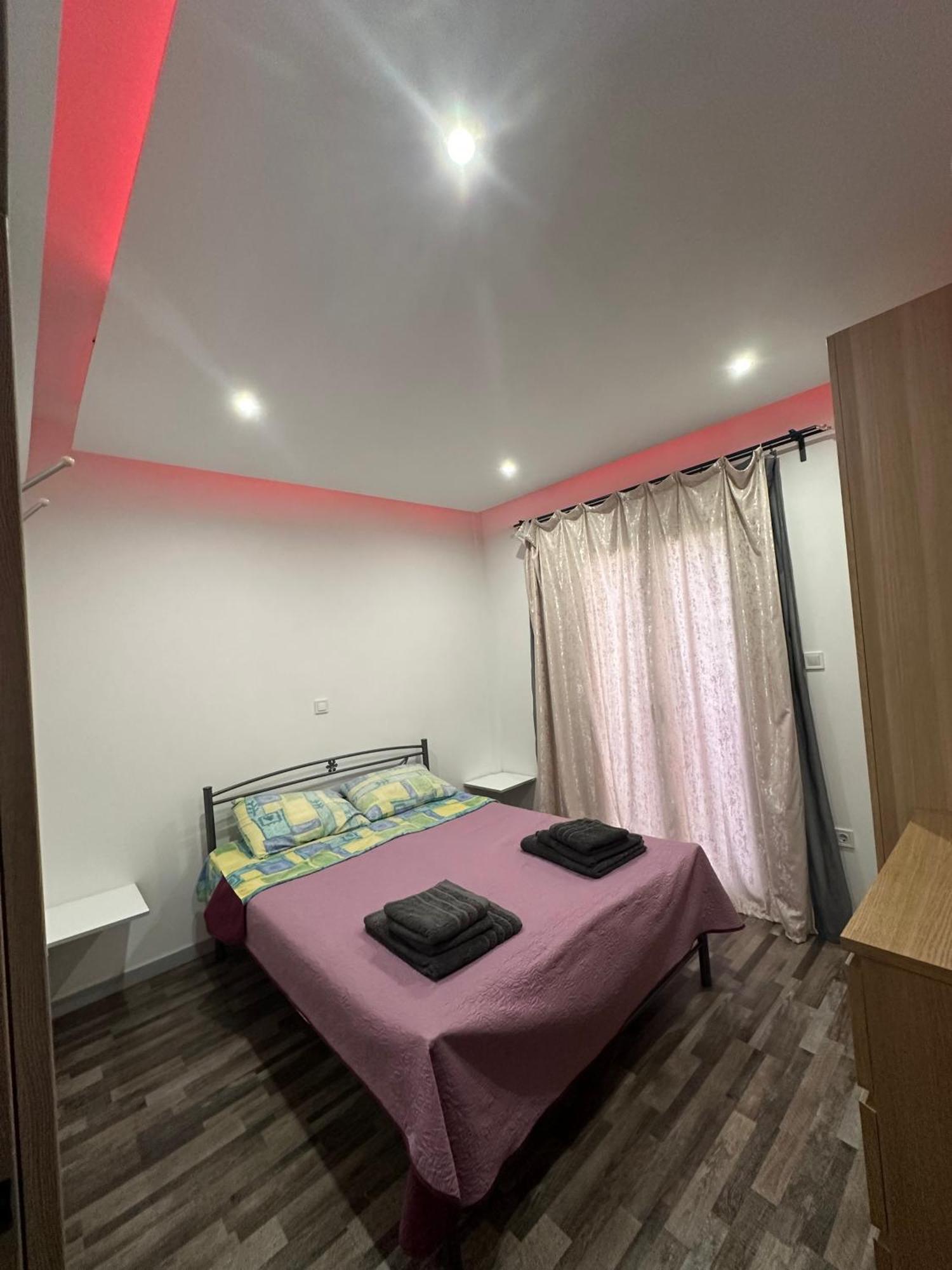 Apartment Center Piraeus Location Kastella Passalimani Port Zewnętrze zdjęcie
