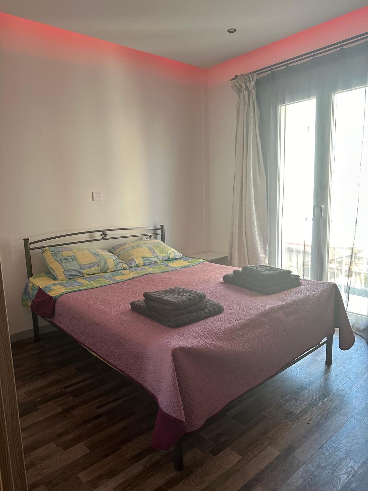 Apartment Center Piraeus Location Kastella Passalimani Port Zewnętrze zdjęcie
