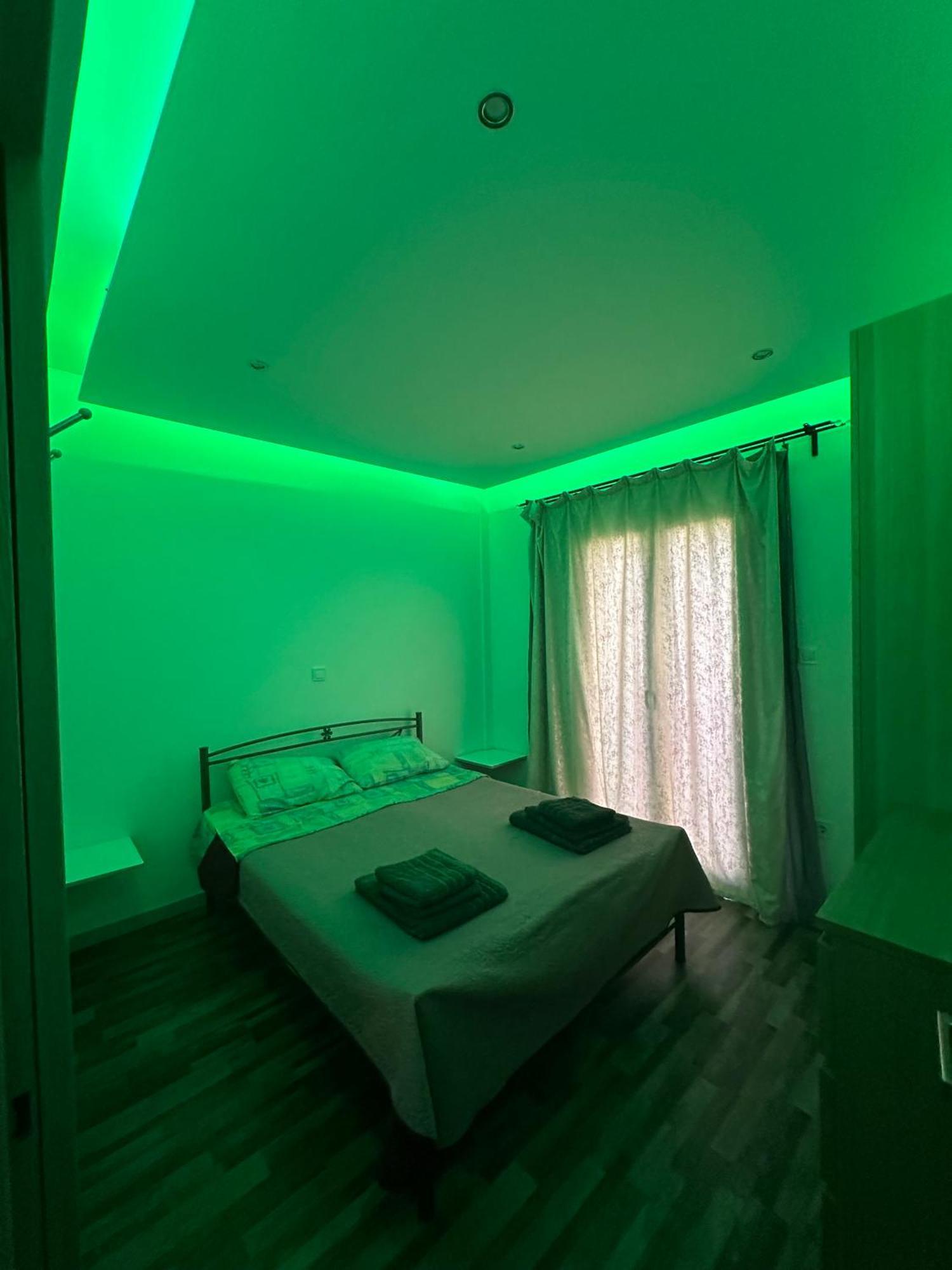 Apartment Center Piraeus Location Kastella Passalimani Port Zewnętrze zdjęcie
